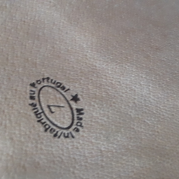 JOHN FLUEVOG BOOTS..7 - Picture 9 of 12